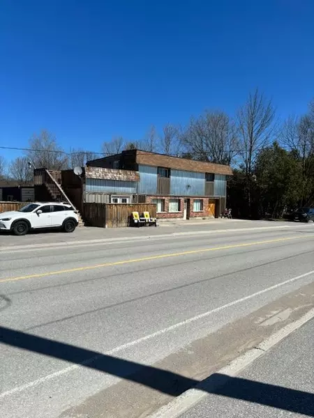 250 MOONSTONE RD E, Oro-medonte, ON L0K 1N0