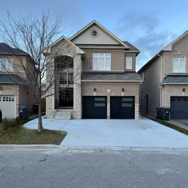 27 Oakhaven RD, Brampton, ON L6P 2Y3