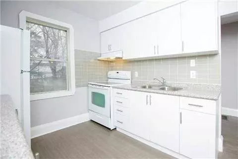 Toronto E03, ON M4C 1X1,79 Dentonia Park AVE #- Upper