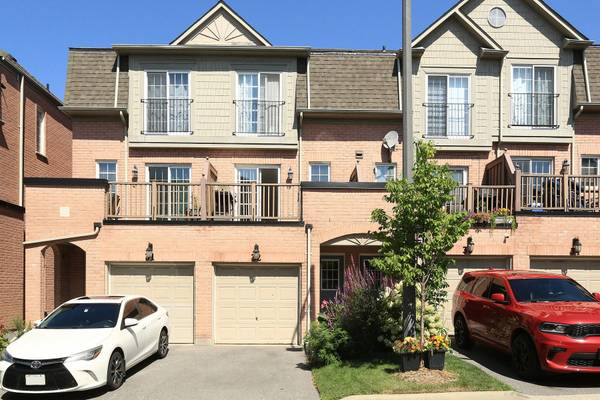 1100 Begley ST #32, Pickering, ON L1W 4B3