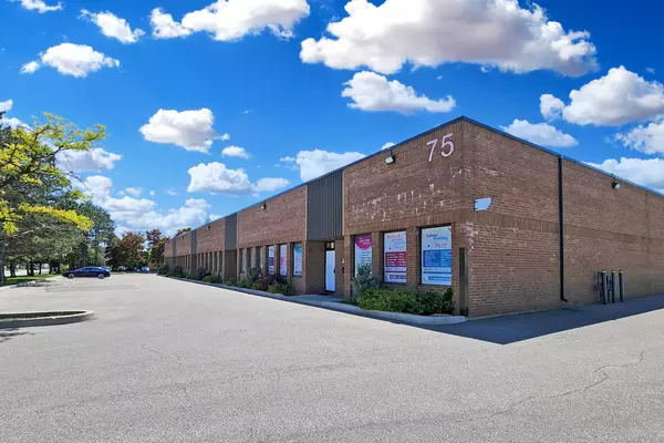 Richmond Hill, ON L4B 1B8,75 East Beaver Creek RD #8, 9