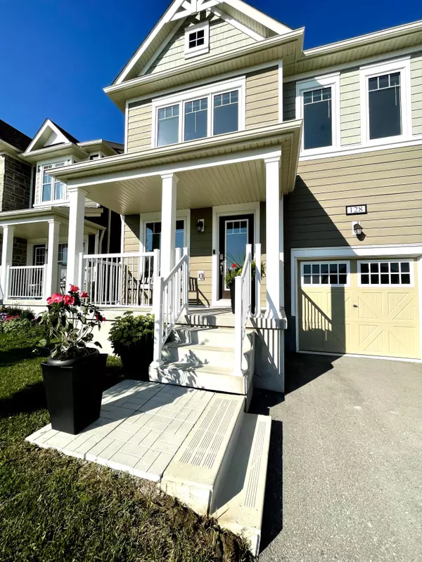 Wasaga Beach, ON L9Z 0J7,128 Village Gate DR