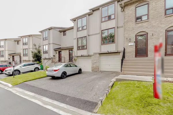 82 Guildford CRES #82, Brampton, ON L6S 3K2