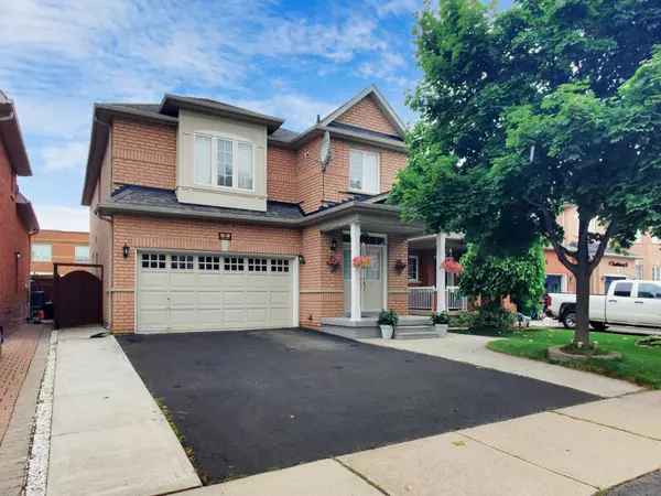 18 Thimbleberry ST, Brampton, ON L7A 3L3