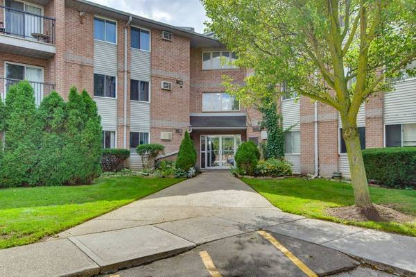 2228 Trafalgar ST #307, London, ON N5V 4J8