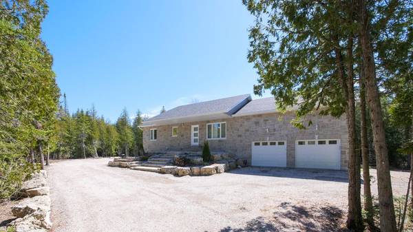 114 Pike ST, Northern Bruce Peninsula, ON N0H 1W0