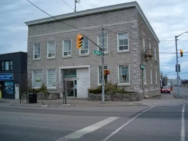 Quinte West, ON K8V 2G7,15 Dundas ST E