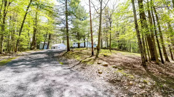 Lake Of Bays, ON P0B 1A0,3711 Brunel RD