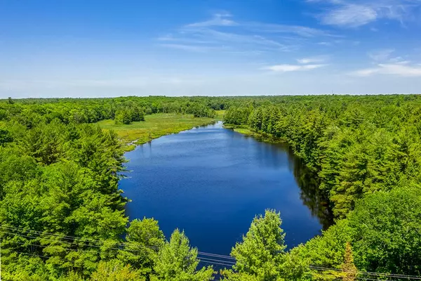 Georgian Bay, ON P0C 1H0,29 Bear Lake RD