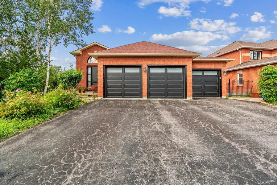 1906 Webster BLVD W, Innisfil, ON L9S 2A6