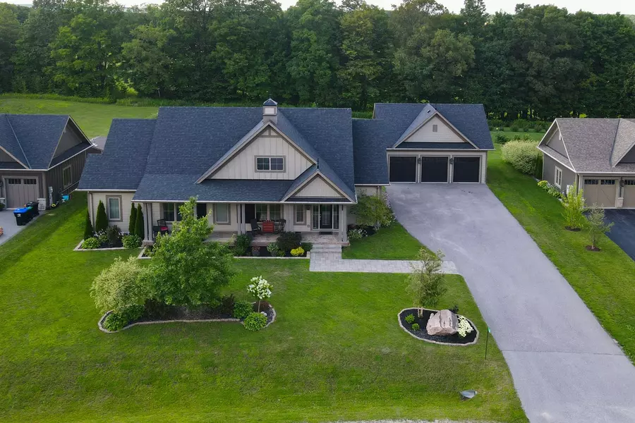 34 Georgian Grande DR, Oro-medonte, ON L0K 1E0