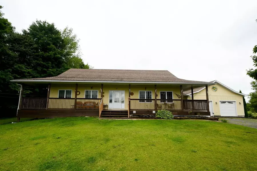 82 Livingwood CRES, Madoc, ON K0K 2K0