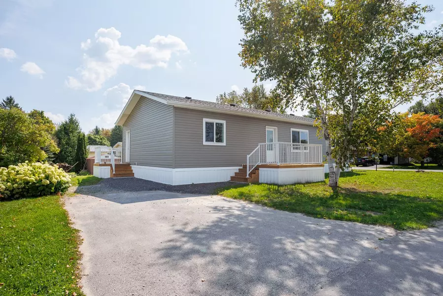 16 Park ST, Kawartha Lakes, ON K9V 0H7