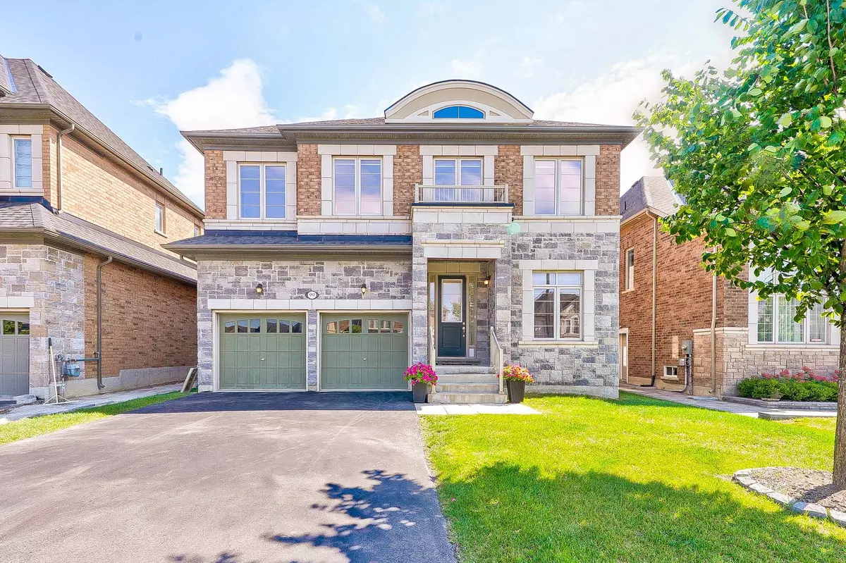 Newmarket, ON L3Y 0C7,99 Mitchell PL