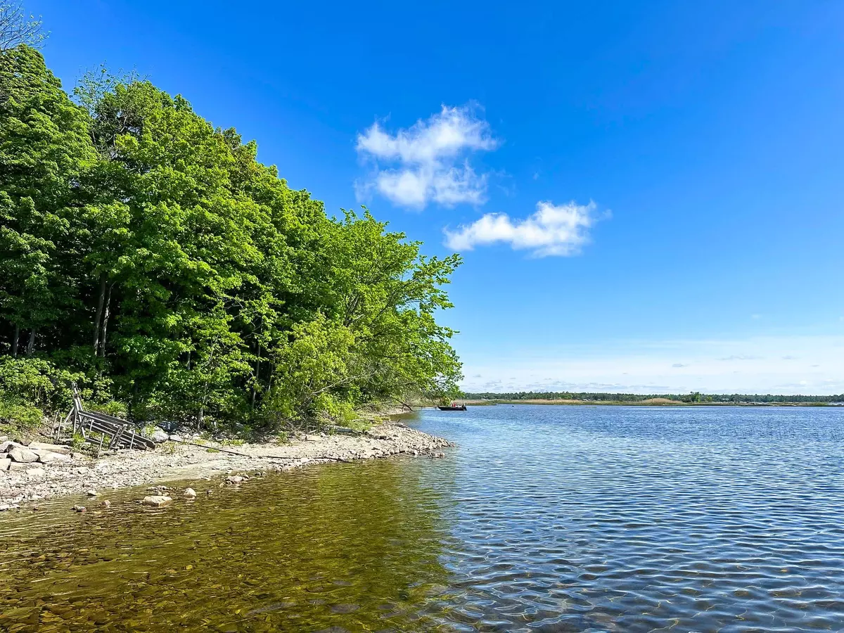 Georgian Bay, ON P0E 1E0,1460 Island 404 Quarry N/A