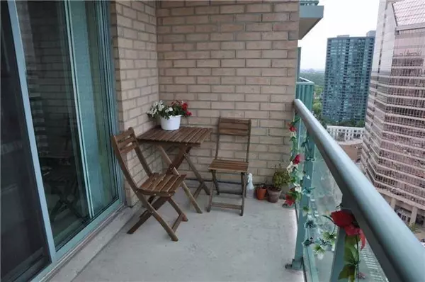 Toronto C14, ON M2N 7G6,22 Olive AVE #2606