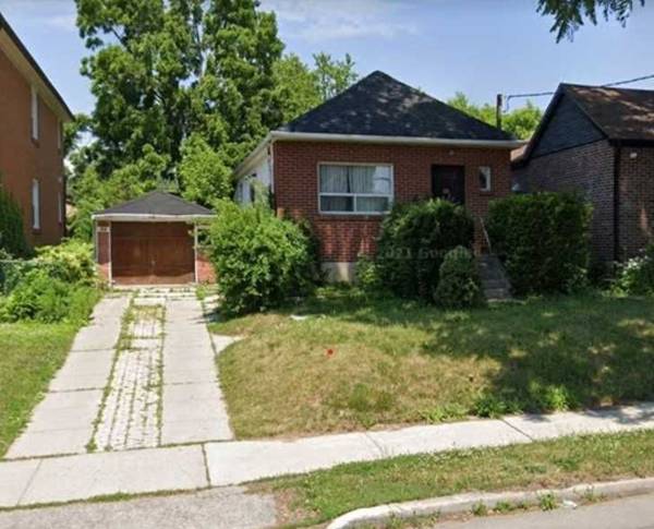 38 Ranee AVE, Toronto C04, ON M6A 1M9