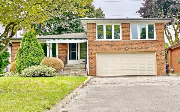 63 Bowerbank DR, Toronto C14, ON M2M 1Z9