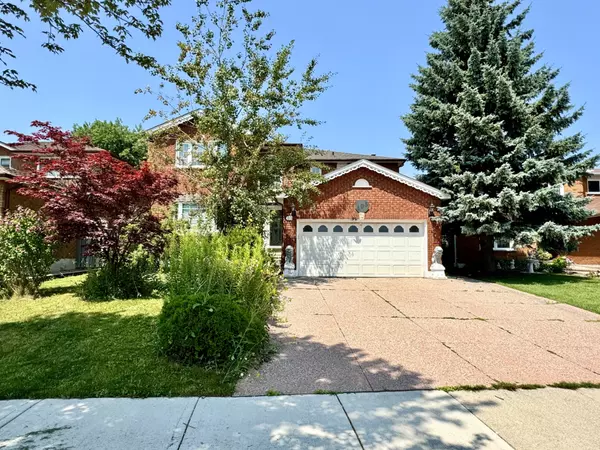 403 Glenashton DR, Oakville, ON L6H 4V7