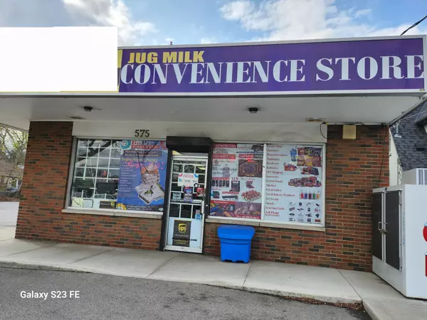 Burlington, ON L7T 2E6,575 Plains RD E #1