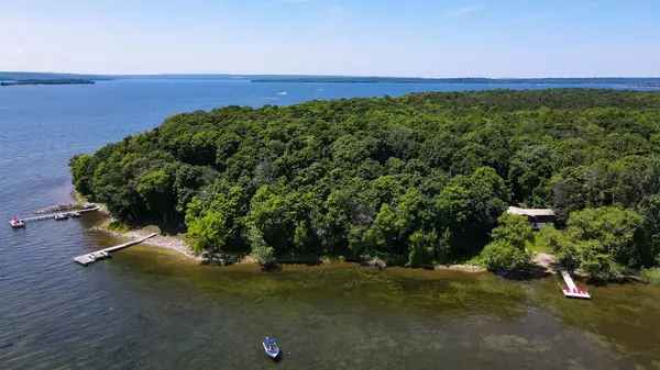 Georgian Bay, ON P0E 1E0,1460 Island 404 Quarry N/A