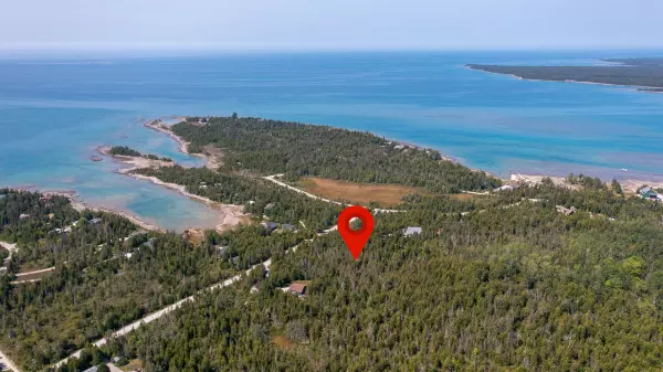 Northern Bruce Peninsula, ON N0H 2R0,0 HATT ST