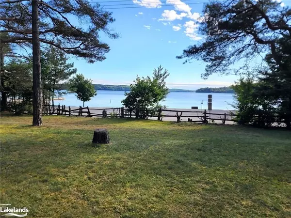 Lake Of Bays, ON P0A 1H0,1013 Dwight Bay N/A