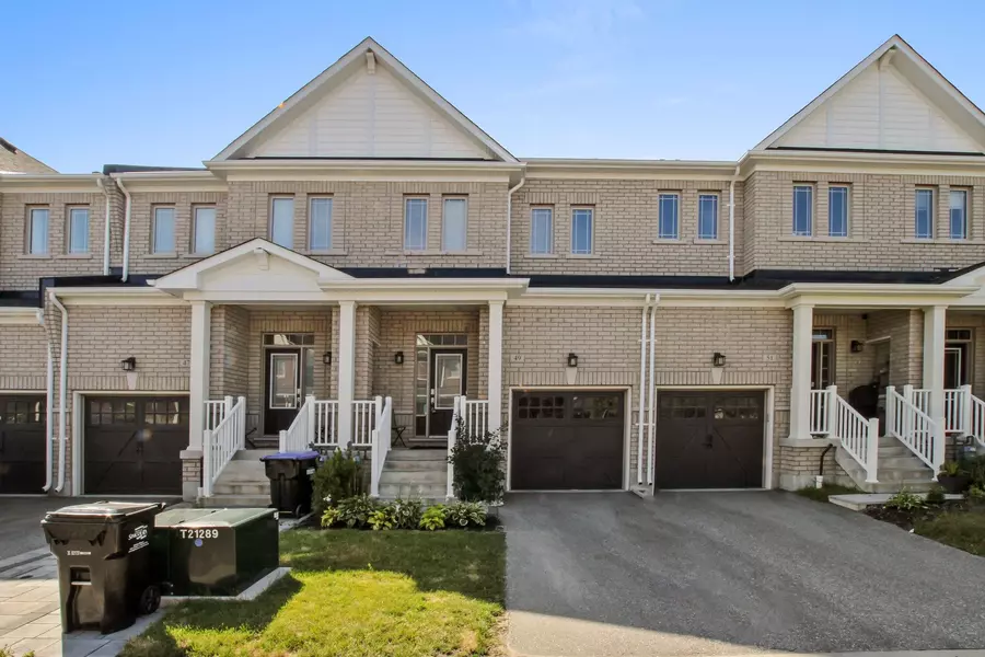 49 Clifford CRES, New Tecumseth, ON L0G 1W0