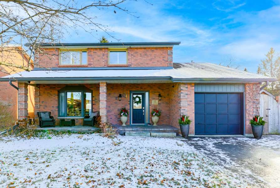 1 Lindway PL, Kawartha Lakes, ON K9V 5S9