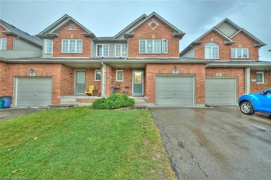 29 Natalie CT, Thorold, ON L2V 5C6