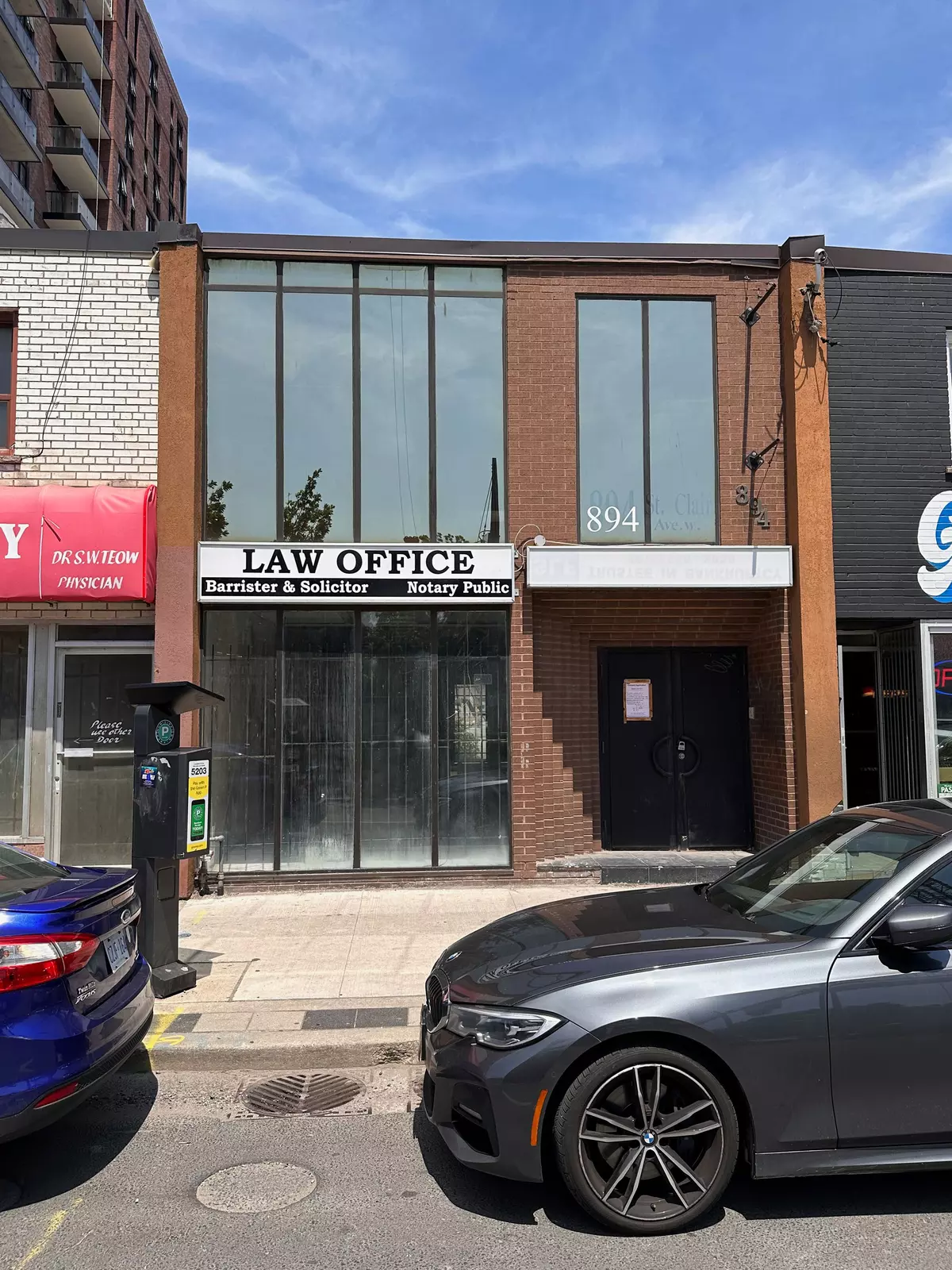 Toronto C03, ON M6C 1C5,894 St. Clair AVE W