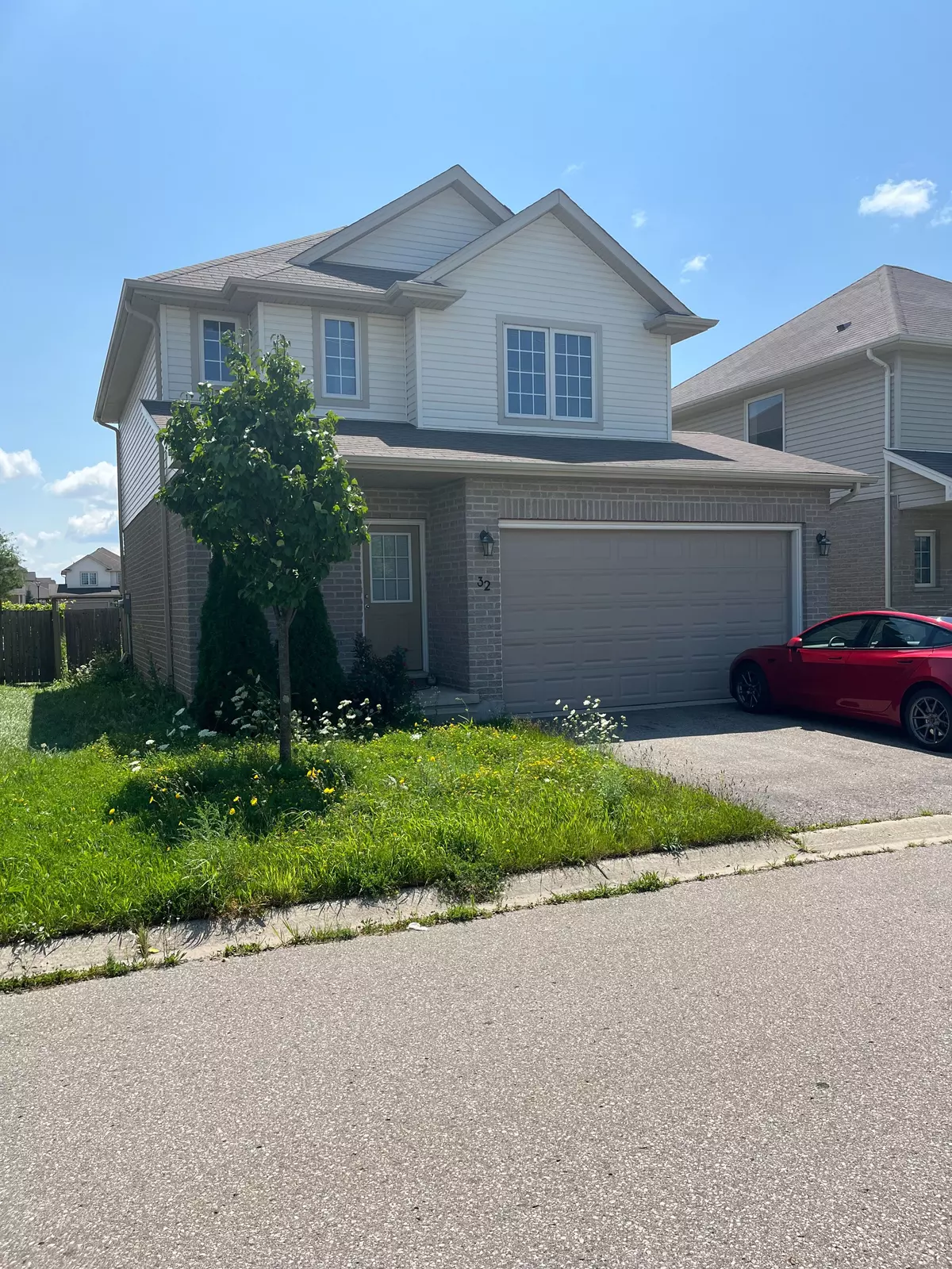 London, ON N6H 0G1,960 BITTERBUSH CRES #32