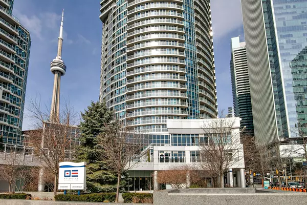 8 York ST #3604, Toronto C01, ON M5J 2Y2