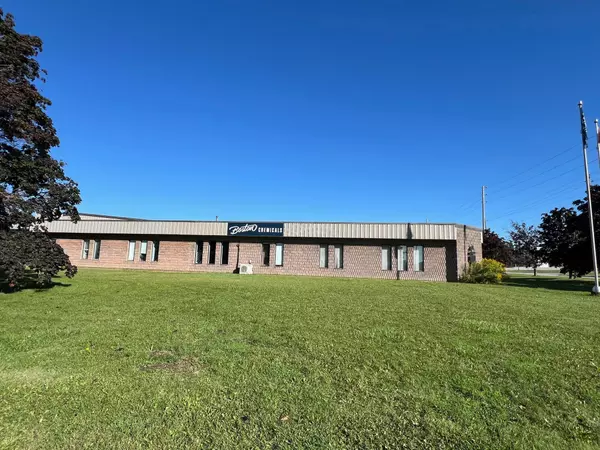 Whitby, ON L1N 7B1,153 Crown CT