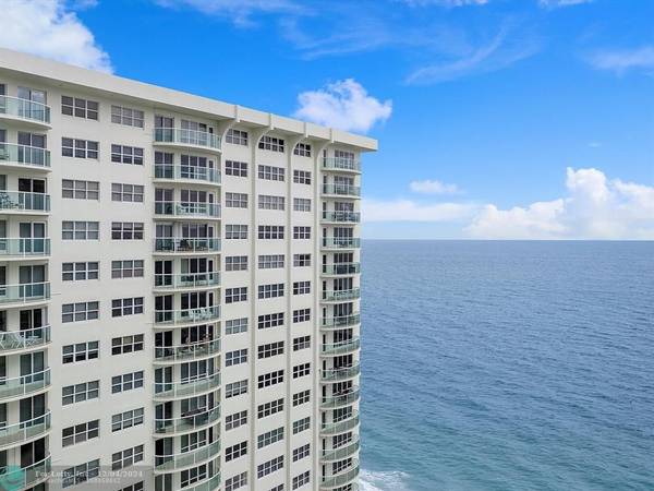 Fort Lauderdale, FL 33308,3400 Galt Ocean Dr  #1907S