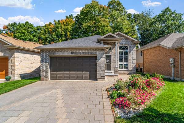 131 Bridle PATH, Strathroy-caradoc, ON N7G 4K2