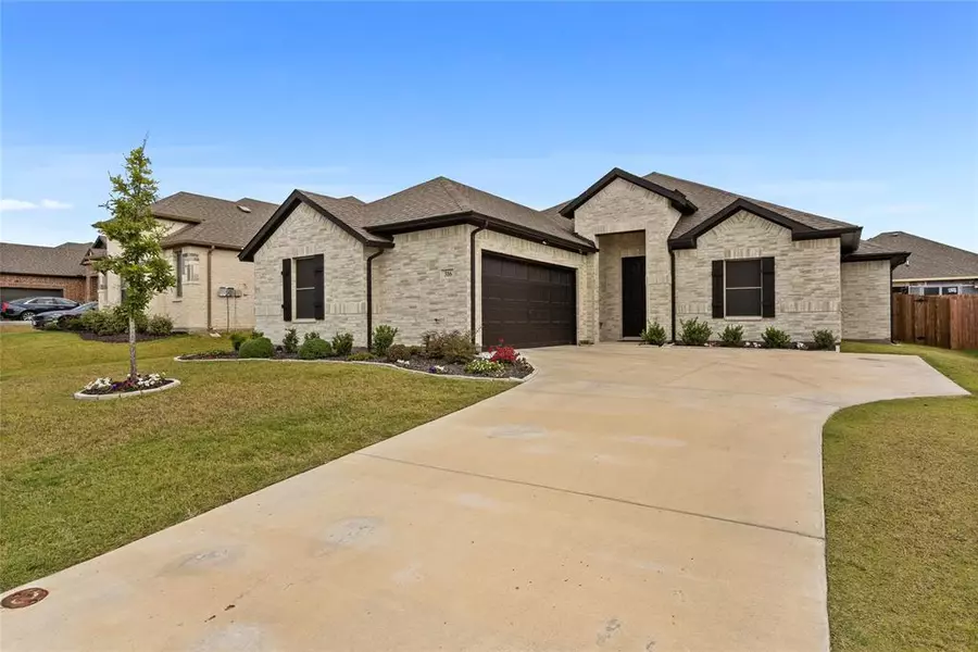 316 Creighton Avenue, Red Oak, TX 75154