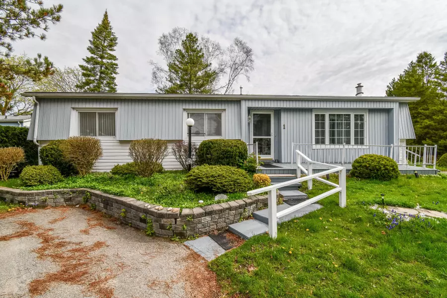 1 Main ST, Innisfil, ON L9S 1M9