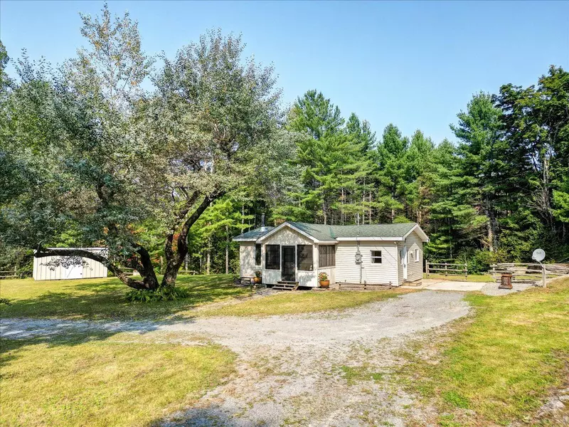 26 Balmer RD, North Kawartha, ON K0L 1A0