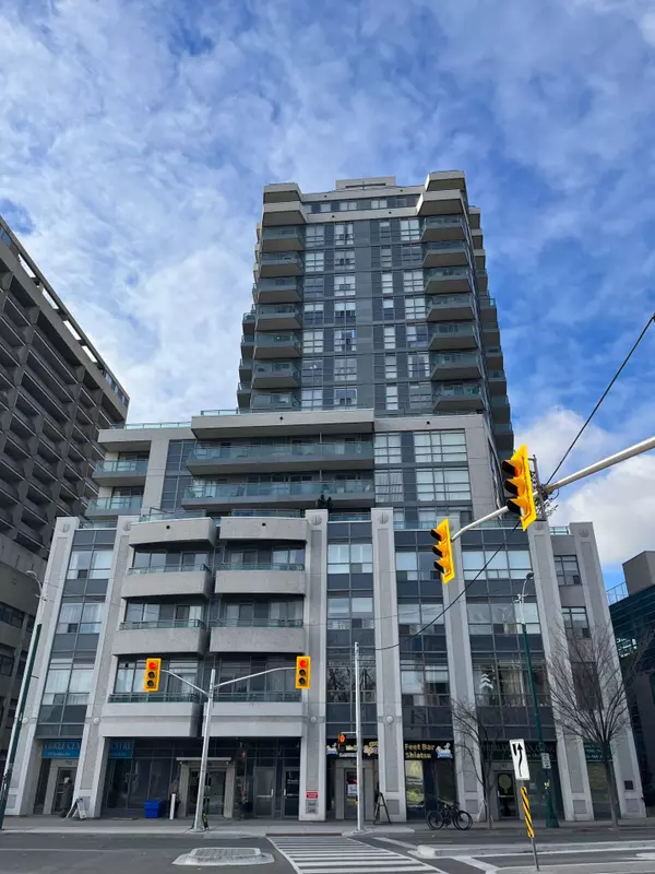 736 Spadina AVE #1105, Toronto C01, ON M5S 2J6