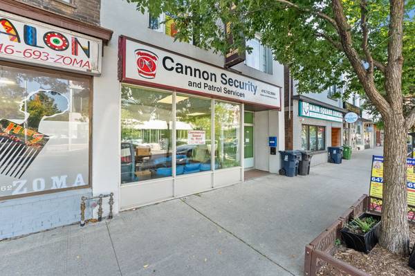 Toronto E02, ON M4C 1K4,2217 Danforth AVE