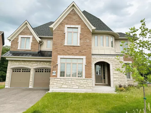 51 Sanford CIR, Springwater, ON L9X 2A9