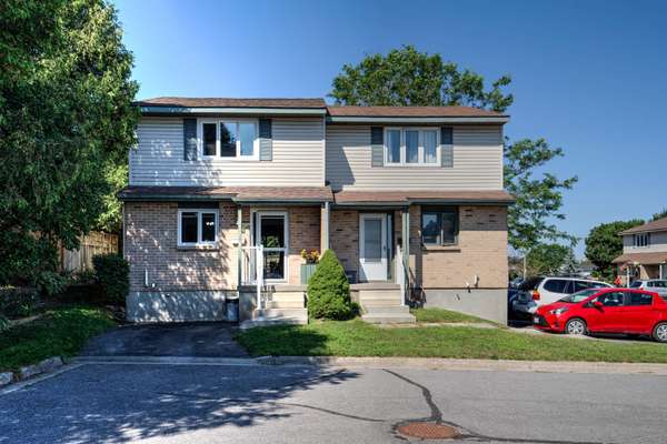 22 COVENTRY CRES, Kingston, ON K7M 7S2