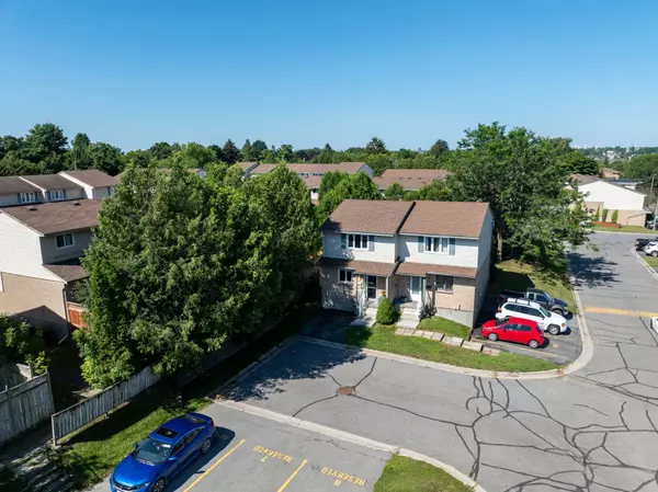 Kingston, ON K7M 7S2,22 COVENTRY CRES