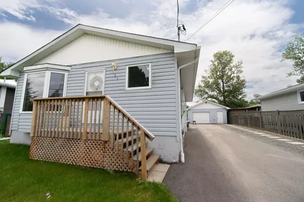 Temagami, ON P0H 2H0,31 Spruce DR