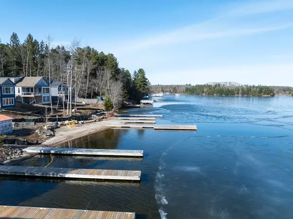 Muskoka Lakes, ON P0B 1G0,2054 Peninsula RD #39