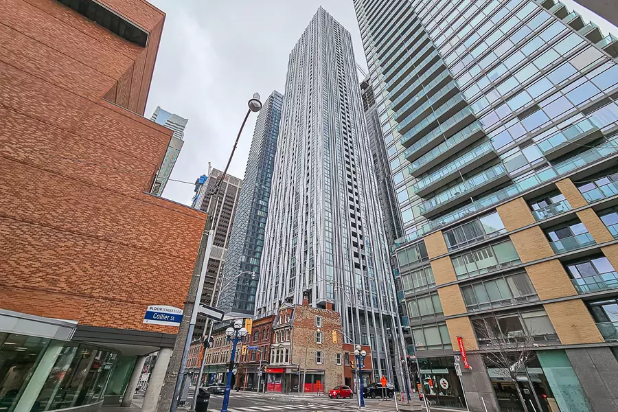 1 Yorkville AVE #4503, Toronto C02, ON M4W 0B1