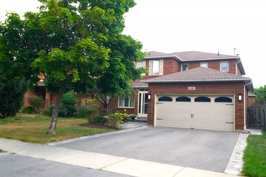 1365 Bishopstoke WAY, Oakville, ON L6J 7A7