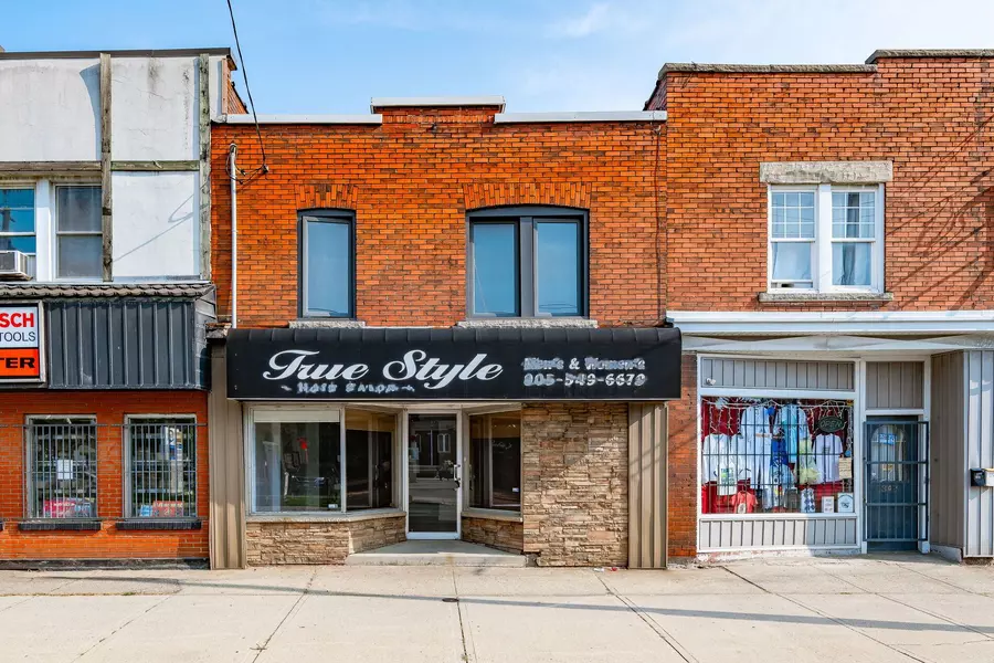 1345 Main ST E, Hamilton, ON L8K 1B6