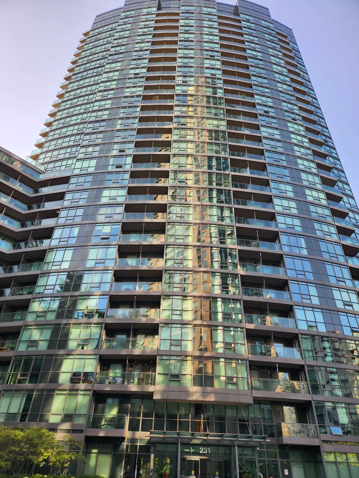 Toronto C01, ON M5V 1B2,231 Fort York BLVD #115